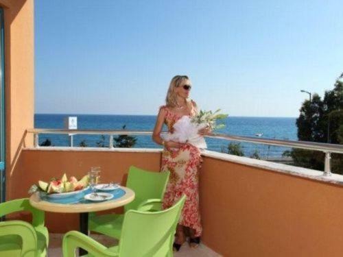 Vella Beach Hotel Tosmur Esterno foto